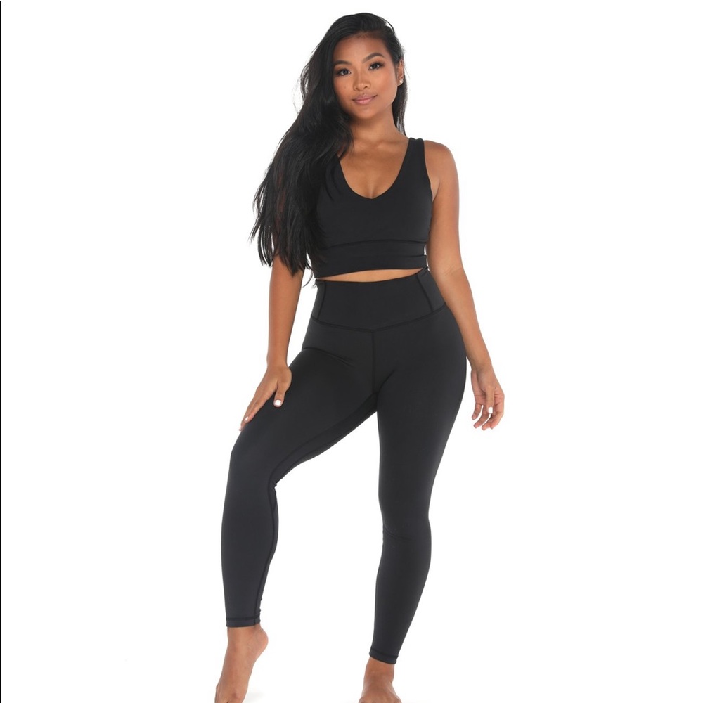 Ethos Basic Leggings in Black